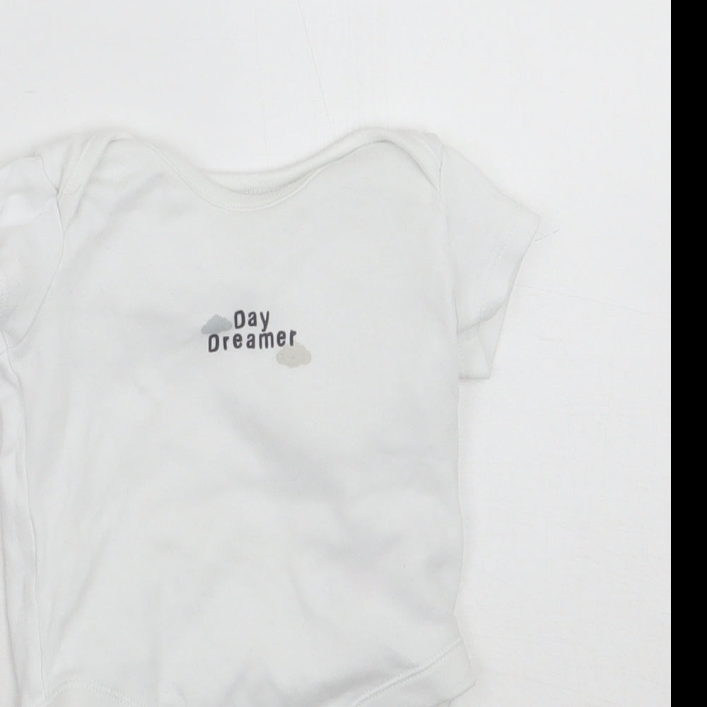 F&F Baby White   Babygrow One-Piece Size 0-3 Months  - Day dreamer