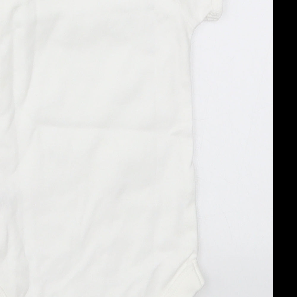 TU Baby White   Babygrow One-Piece Size 6-9 Months