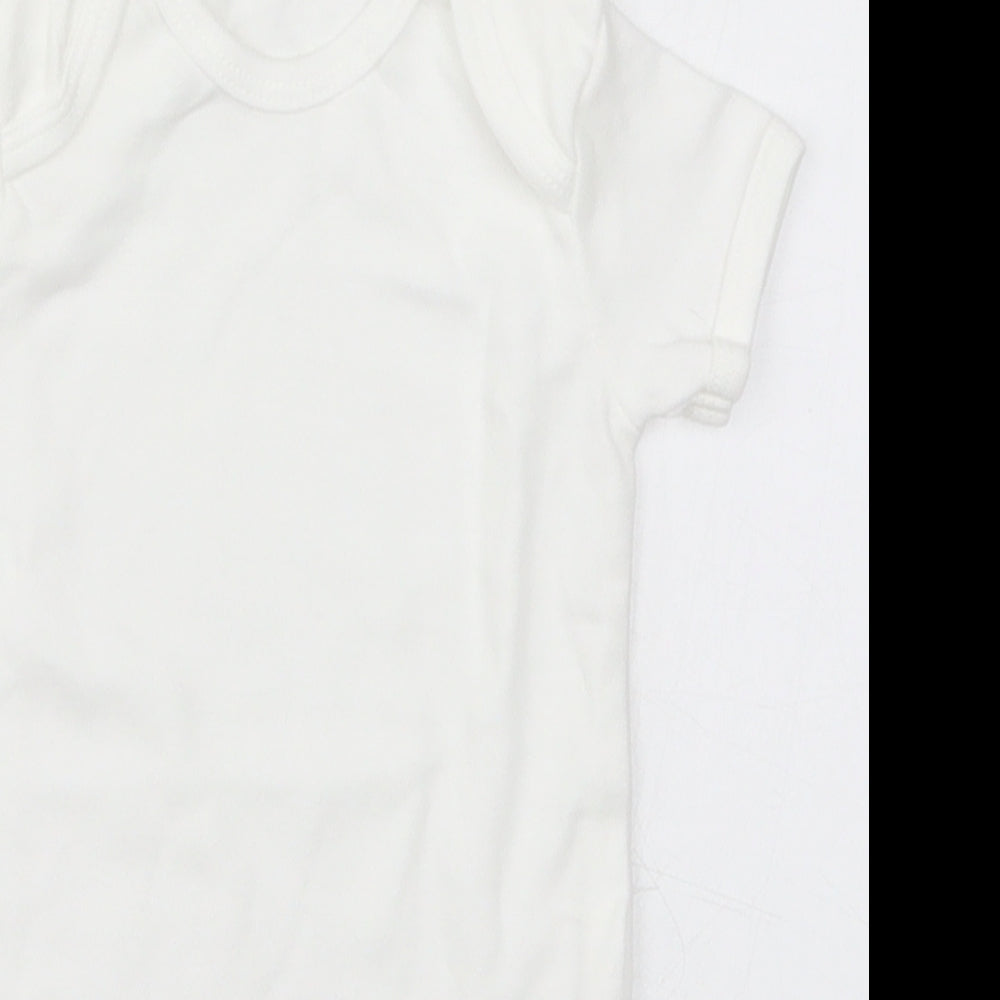 TU Baby White   Babygrow One-Piece Size 6-9 Months