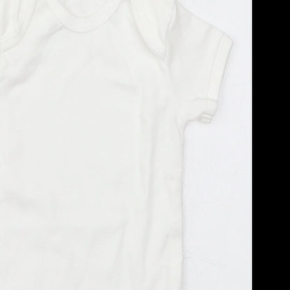TU Baby White   Babygrow One-Piece Size 6-9 Months