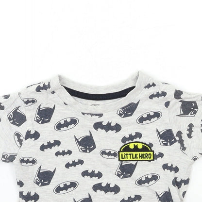 Batman Baby Grey   Basic T-Shirt Size 12 Months  - Little Hero
