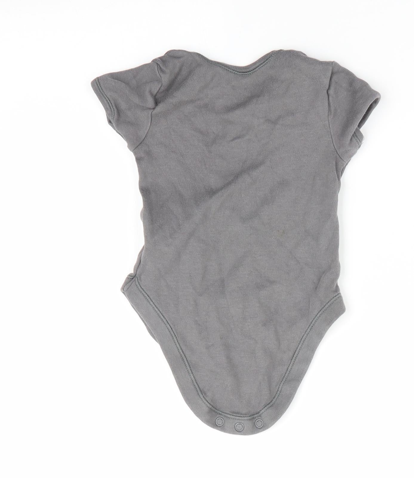 George Boys Grey   Romper One-Piece Size 9-12 Months