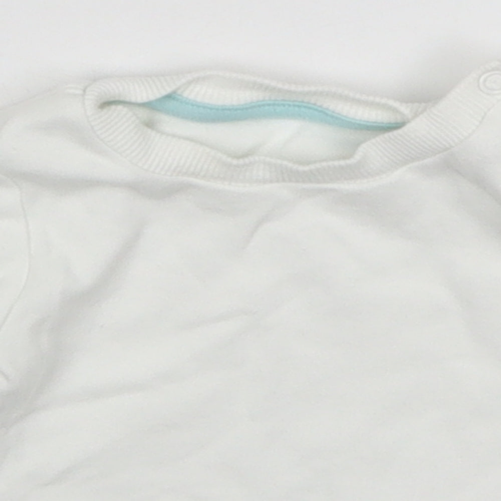 Close-up detail of Morrisons Baby White Basic T-Shirt, size 0-3, Months