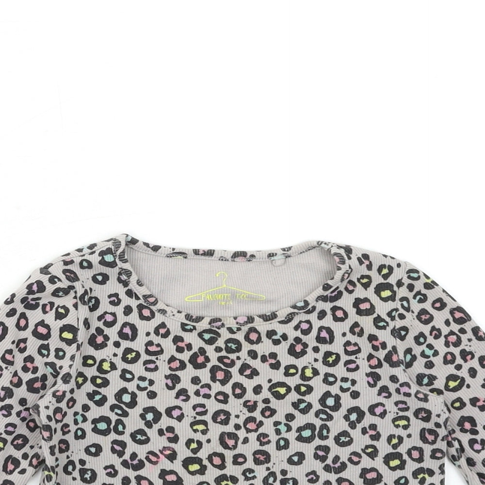 NXT Girls Grey Animal Print  Basic T-Shirt Size 2-3 Years
