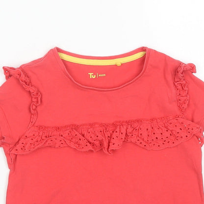 Close-up detail of Tu boys’ red basic t-shirt, size 5-6, years