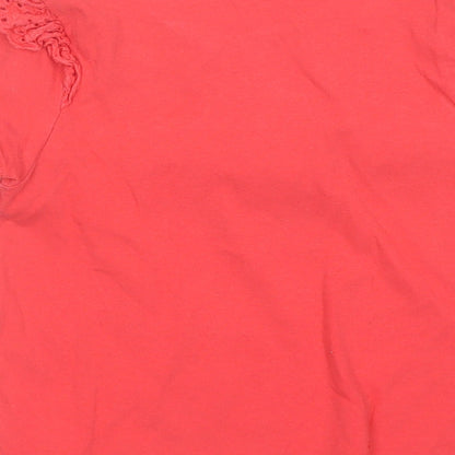 Brand and care label for Tu boys’ red basic t-shirt, size 5-6, years