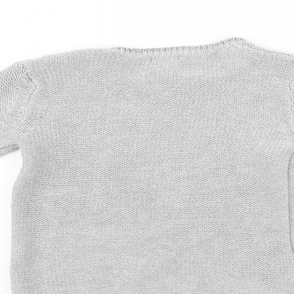 Brand and care label for Kiabi girls’ grey jumper, size 4, years