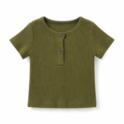 Front view of preworn girls’ green basic t-shirt, size 9-12, months