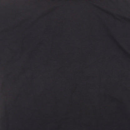 Brand and care label for Mode men’s black t-shirt, size L