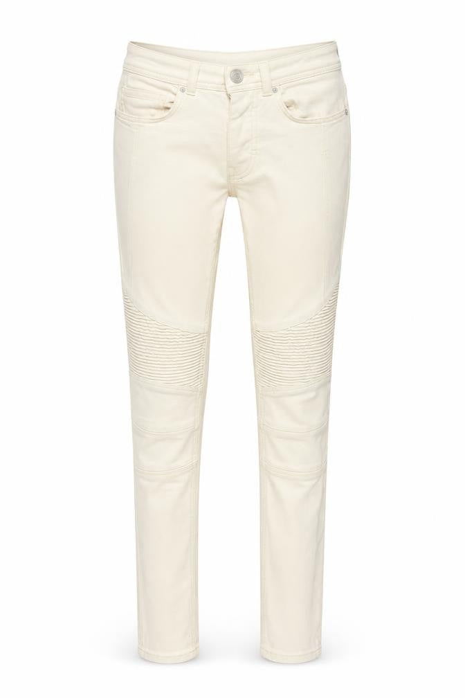 Front view of Denim Co. women’s ivory denim skinny jeans, size UK 28, in, 32-inch leg