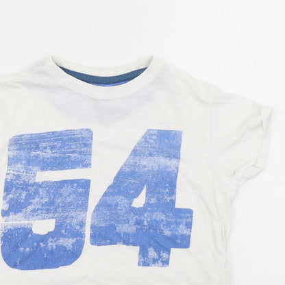 Close-up detail of Vertbaudet boys’ white basic t-shirt, size 6, years