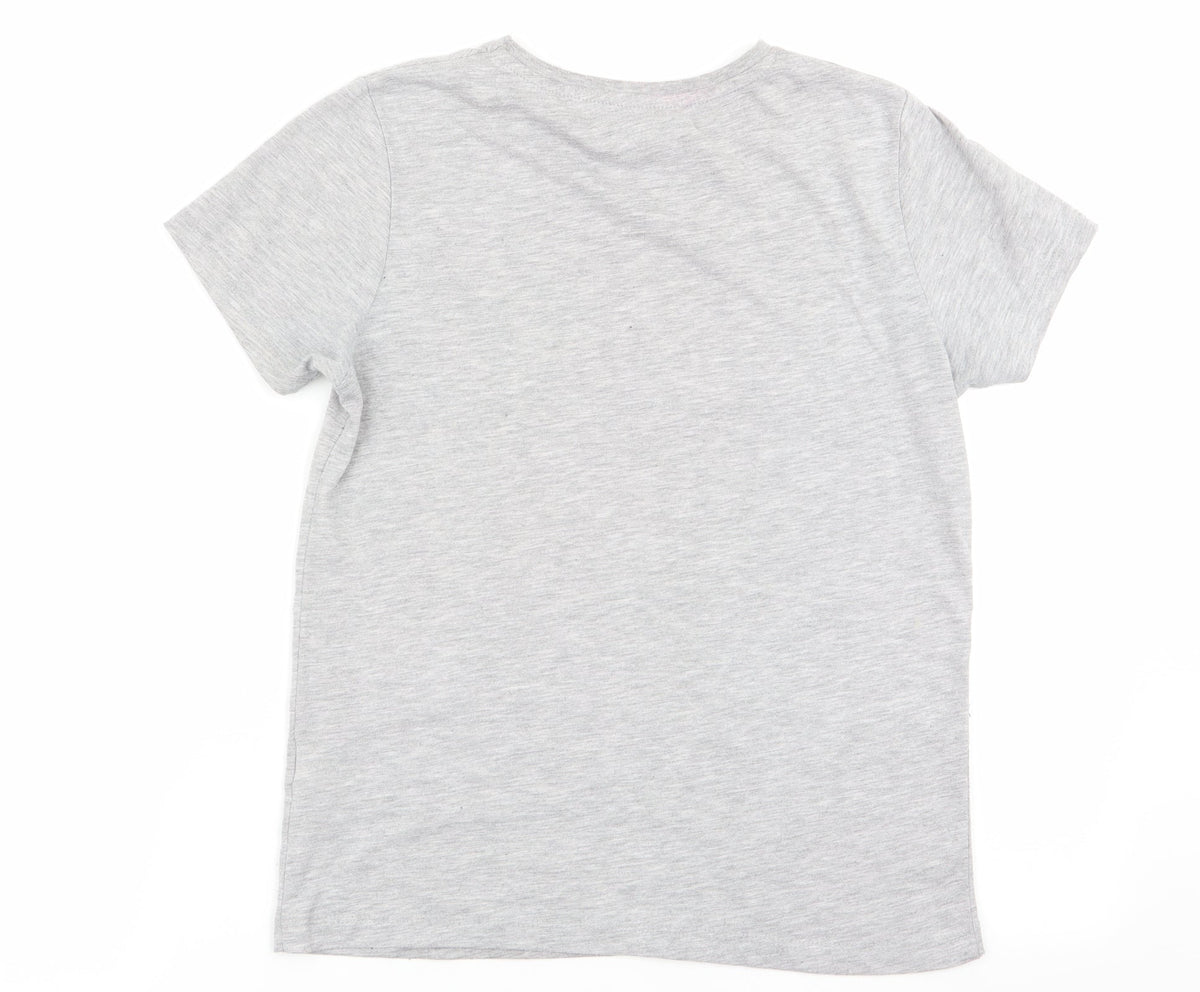 Back view of fortnite boys’ grey basic t-shirt, size M