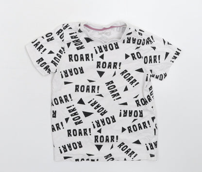 Nutmeg Boys White   Basic T-Shirt Size 5-6 Years
