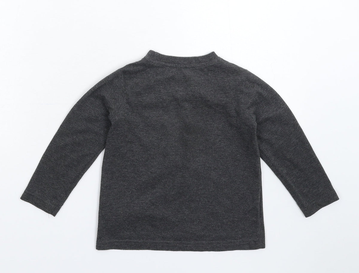 Back view of Primark boys’ grey basic t-shirt, size 2-3, years