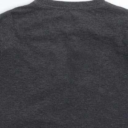 Brand and care label for Primark boys’ grey basic t-shirt, size 2-3, years