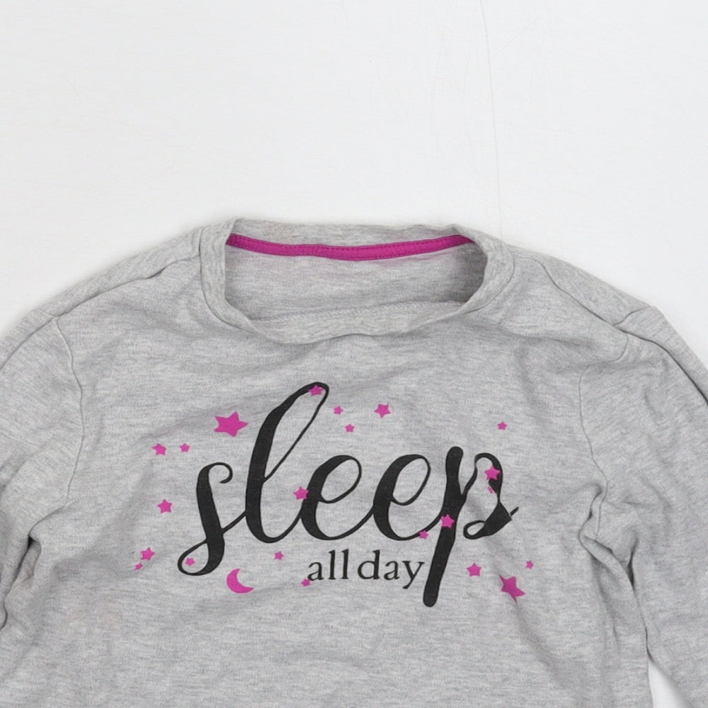 Close-up detail of George girls’ grey basic t-shirt, size 7-8, years