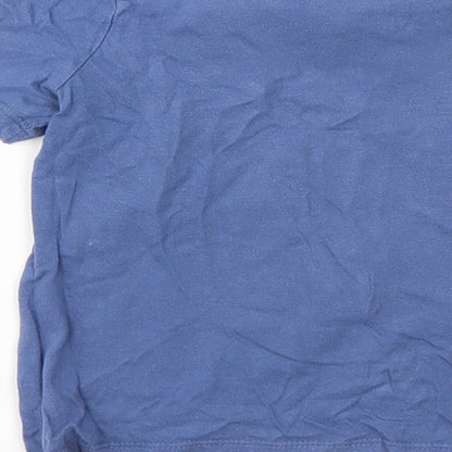 Brand and care label for Gap boys’ blue geometric basic t-shirt, size XS