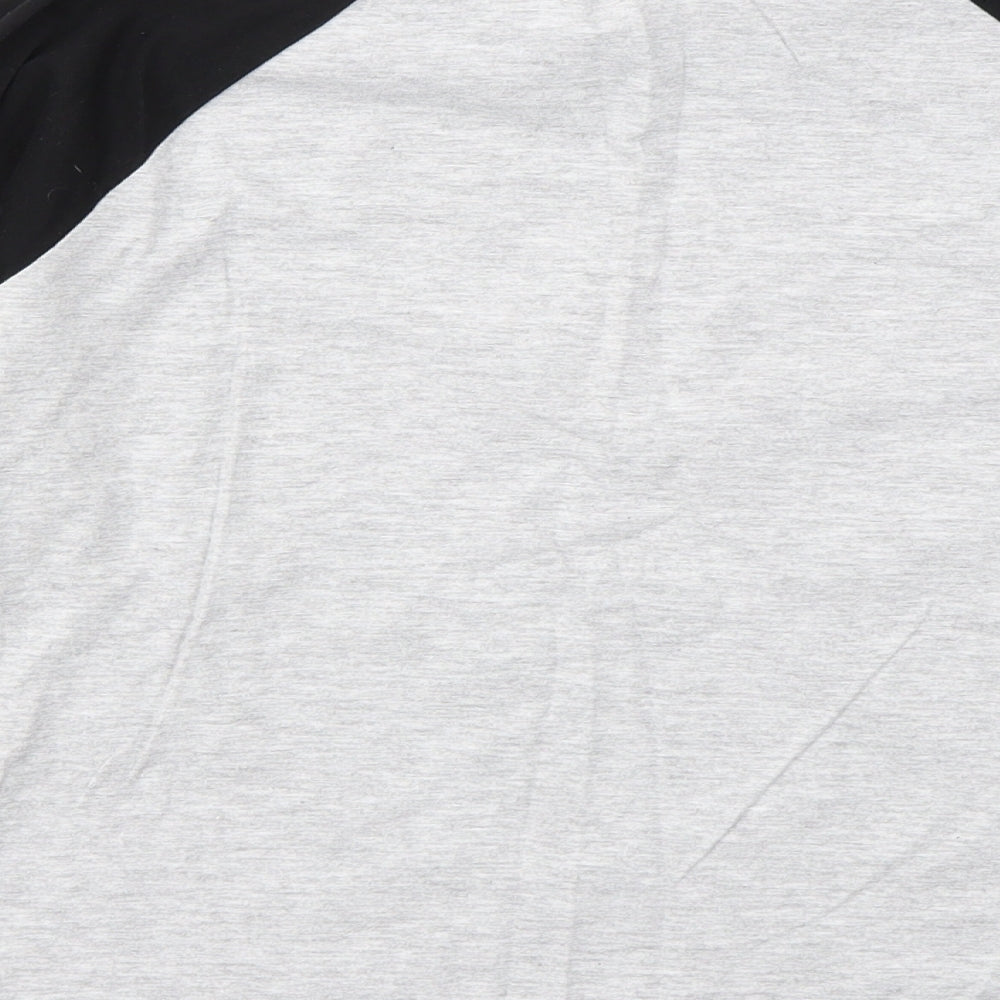 Brand and care label for Preworn boys’ multicoloured geometric basic t-shirt, size 10-11, years