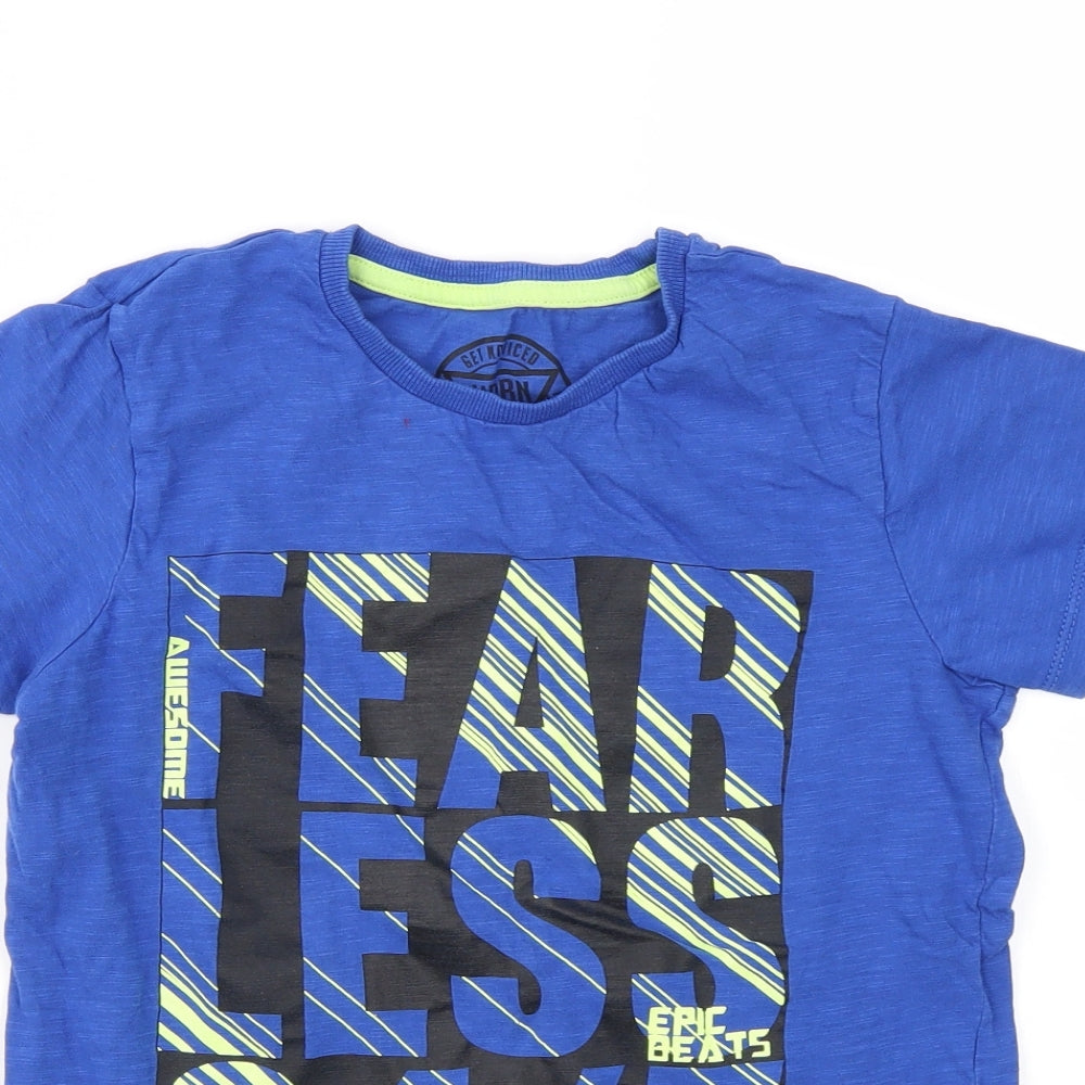 Close-up detail of Matalan boys’ blue geometric basic t-shirt, size 10, years