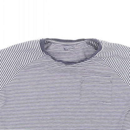 Close-up detail of Tu boys’ blue striped basic t-shirt, size 6-7, years