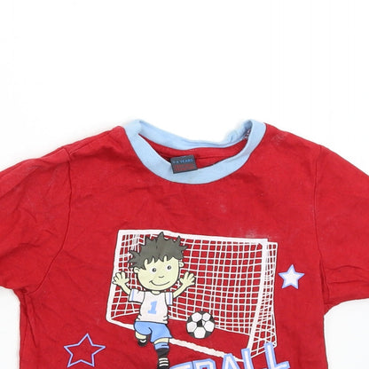 Preworn Boys Red   Basic T-Shirt Size 3-4 Years  - Football Star