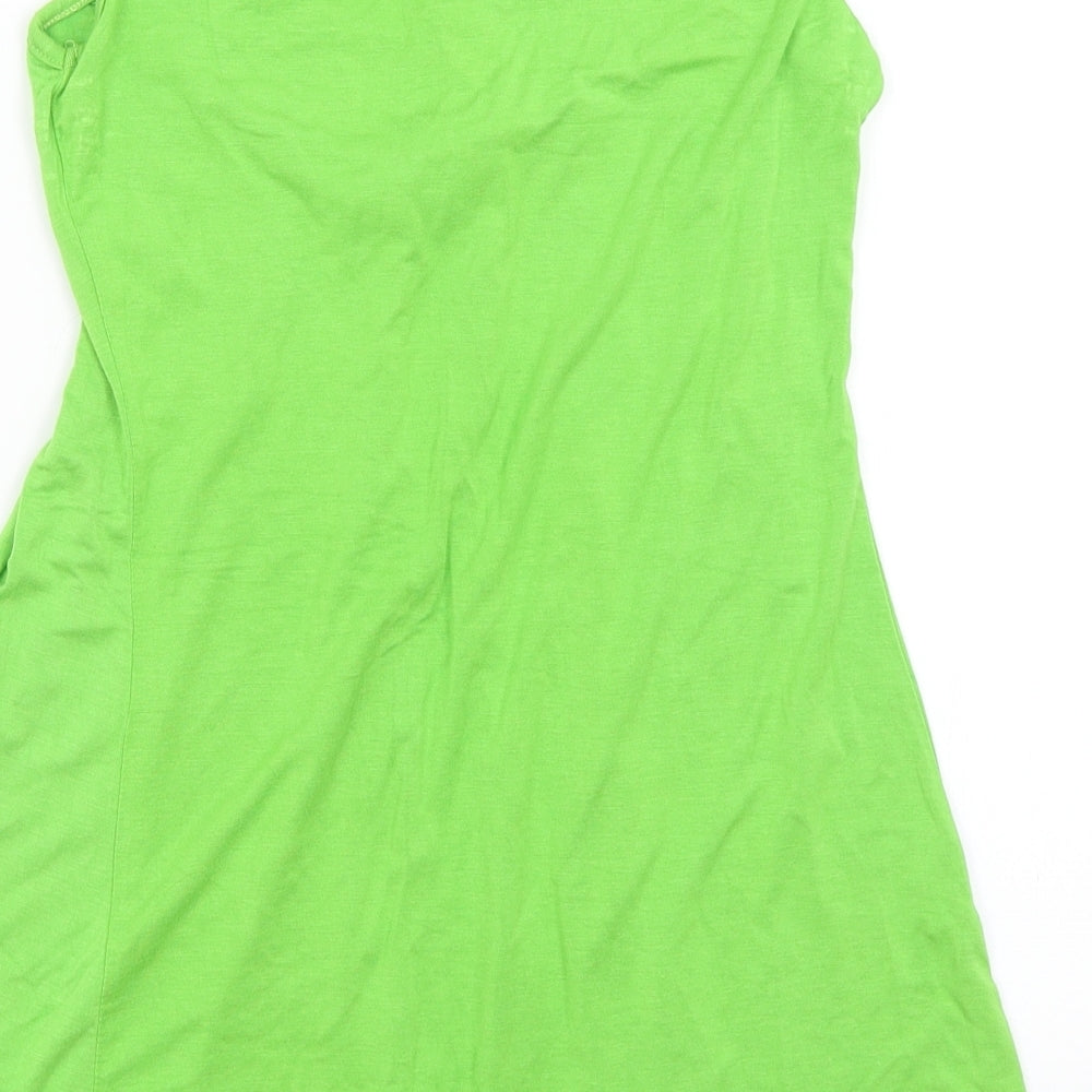Brand and care label for Decoco Fashion women’s green basic tank, size M