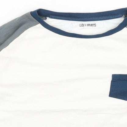 Close-up detail of Lollidays boys’ white basic t-shirt, size 11-12, years