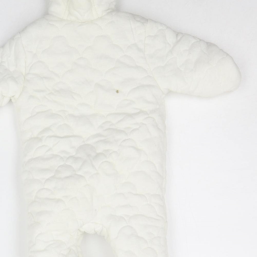 George Baby White   Babygrow One-Piece Size Newborn