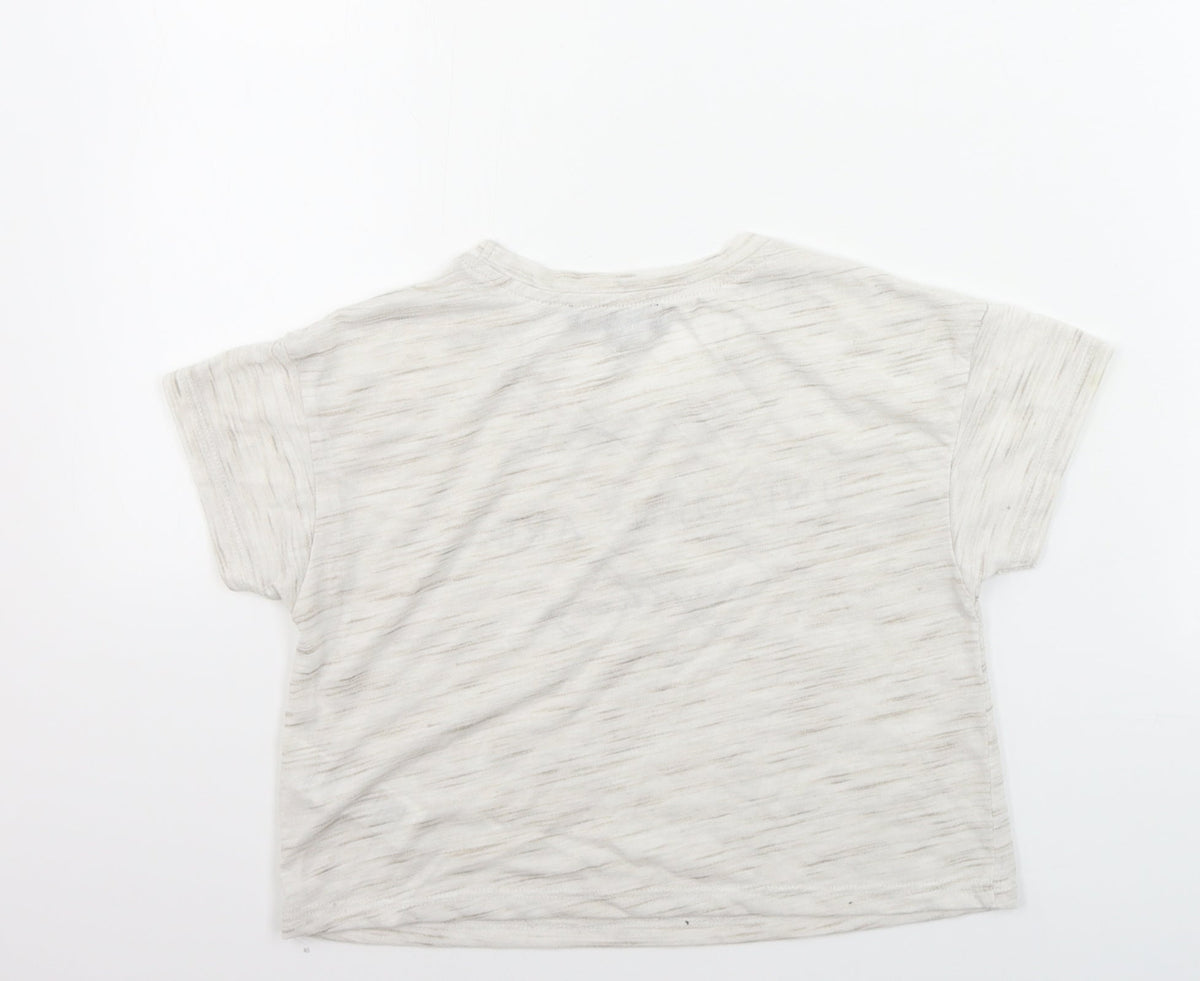 Back view of New Look girls’ beige basic t-shirt, size 9, years