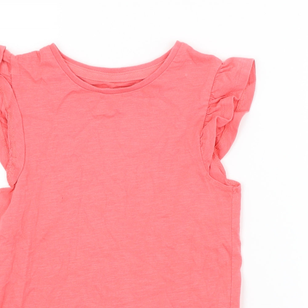 Close-up detail of F&F girls’ red basic t-shirt, size 5-6, years