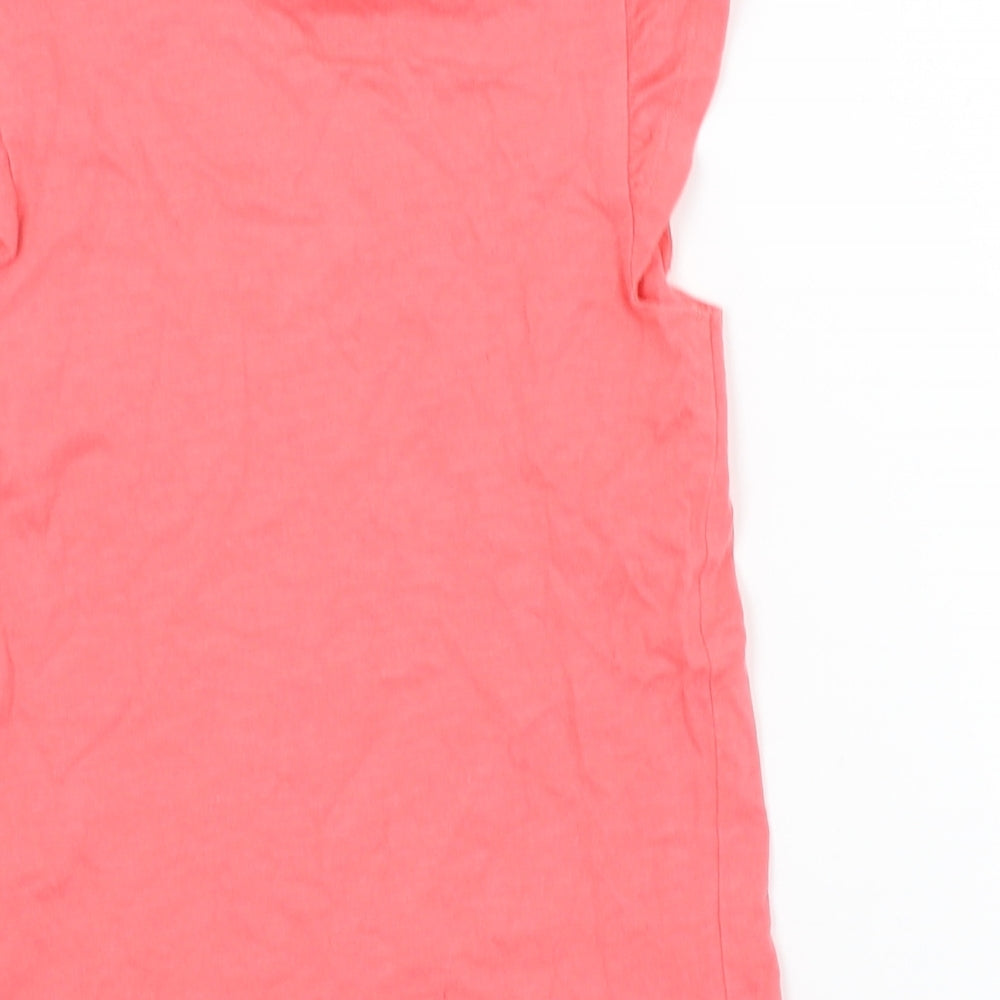 Brand and care label for F&F girls’ red basic t-shirt, size 5-6, years