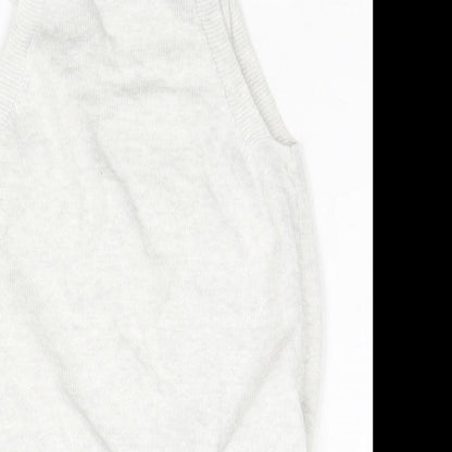 Brand and care label for O.C. Sweaters girls’ grey a-line - bunny