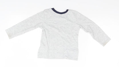 Back view of Primark girls’ white basic t-shirt, size 2, years - cool like mum