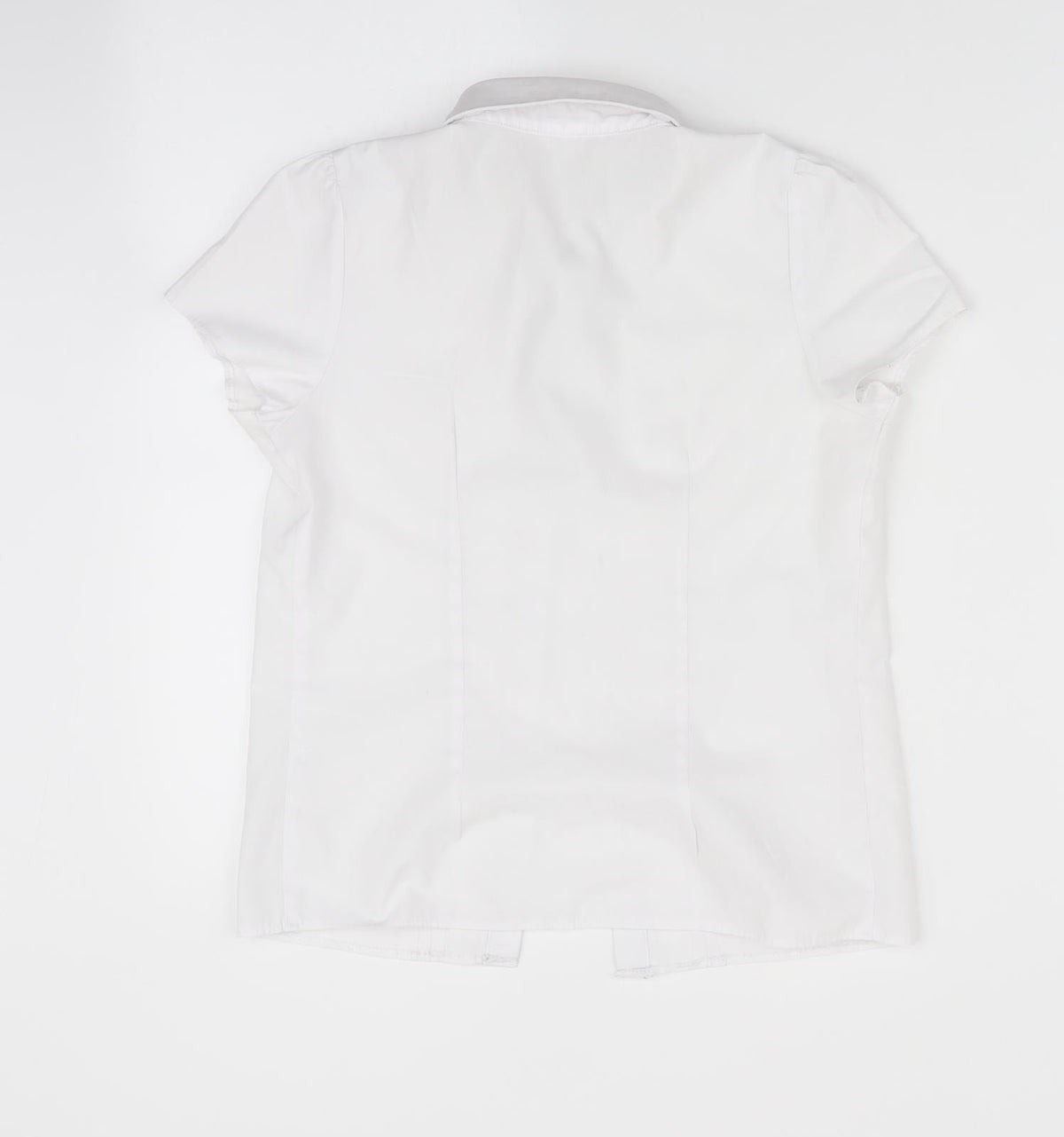 Back view of F&F girls’ white basic button-up, size 8-9, years