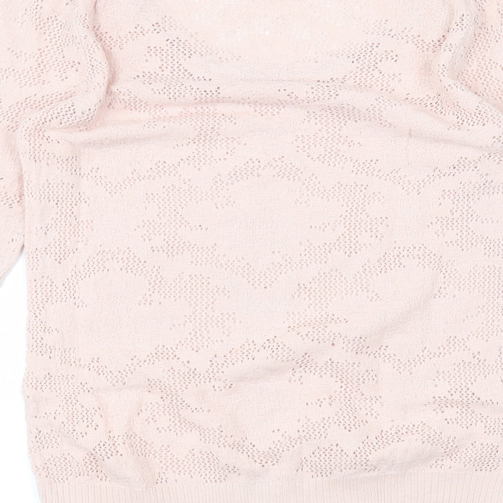 Brand and care label for Astradivarius women’s pink basic t-shirt, size M