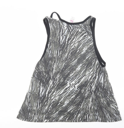 Back view of Zumba women’s grey geometric basic tank, size M