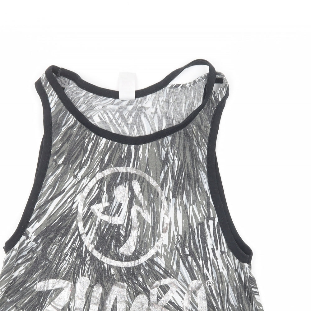 Close-up detail of Zumba women’s grey geometric basic tank, size M