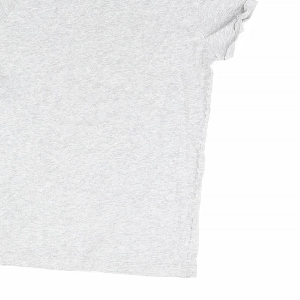 Brand and care label for Primark girls’ grey basic t-shirt, size 11, years