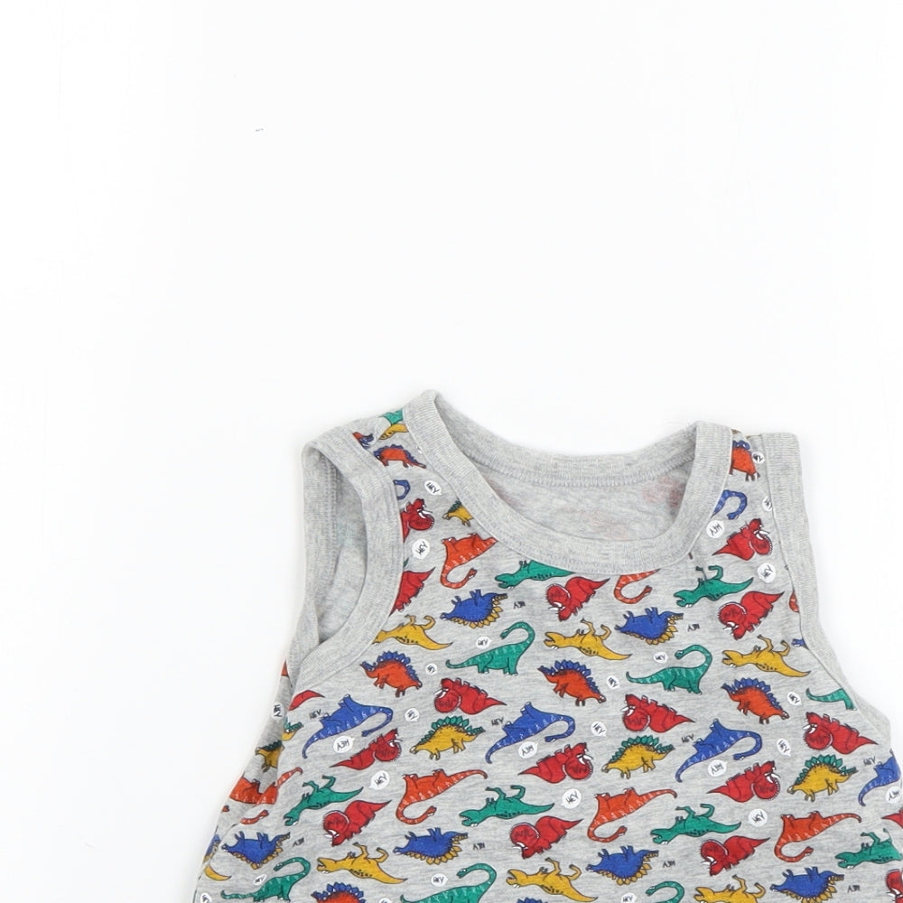 Close-up detail of Tu boys’ multicoloured geometric basic t-shirt, size 5-6, years