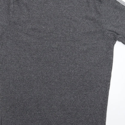 Brand and care label for T-Traxx women’s grey basic t-shirt, size L