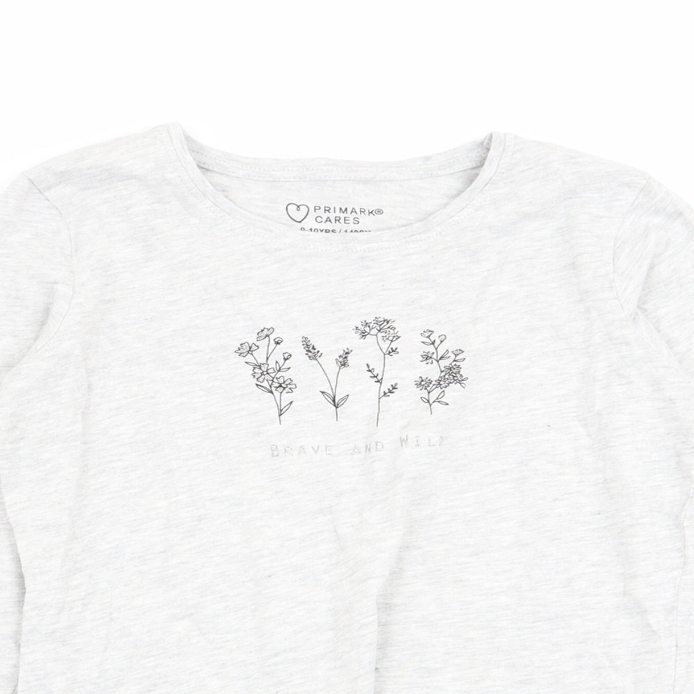 Close-up detail of Primark girls’ grey basic t-shirt, size 9-10, years