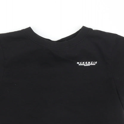 Close-up detail of Mackenzie boys’ black basic t-shirt, size 7, years