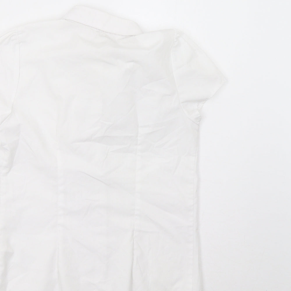 Brand and care label for F&F girls’ white basic button-up, size 9-10, years