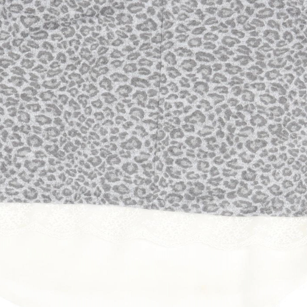 Primark Girls Grey Animal Print  Pullover Jumper Size 7-8 Years