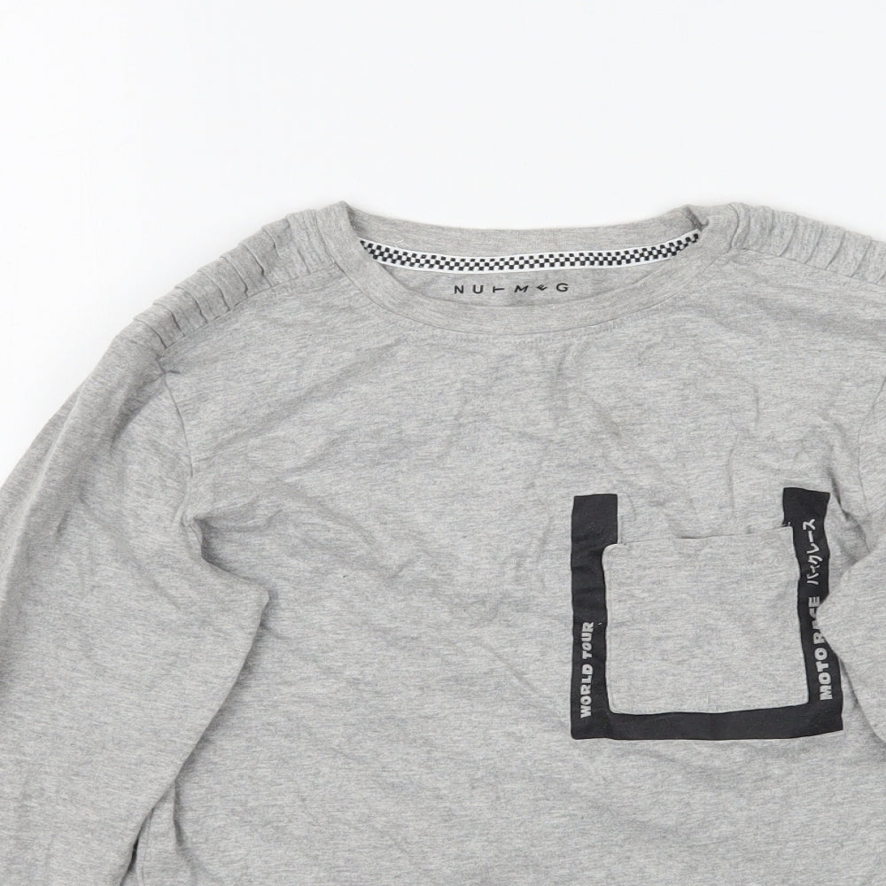 Close-up detail of Nutmeg boys’ grey basic t-shirt, size 10-11, years