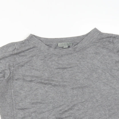 Close-up detail of JOSEPHA women’s grey basic t-shirt, size M