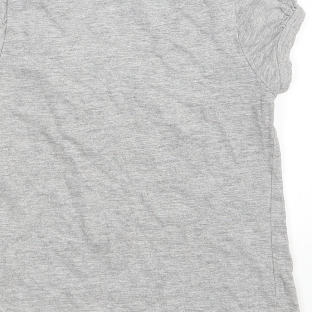 Brand and care label for Matalan girls’ grey basic t-shirt, size 4-5, years