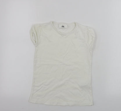 Additional front view of Next girls’ white basic t-shirt, size 6, years