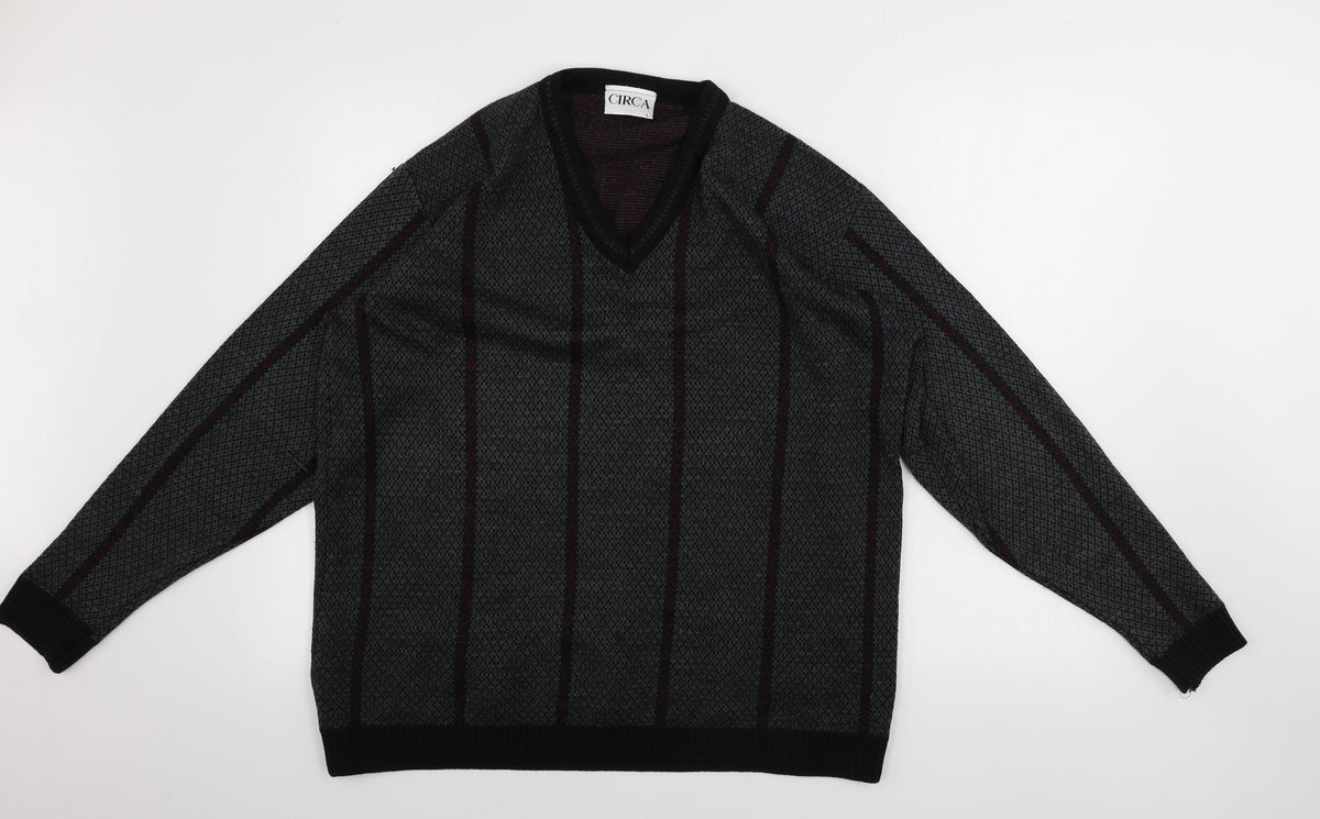 Additional front view of CIRCA men’s grey striped jumper, size L