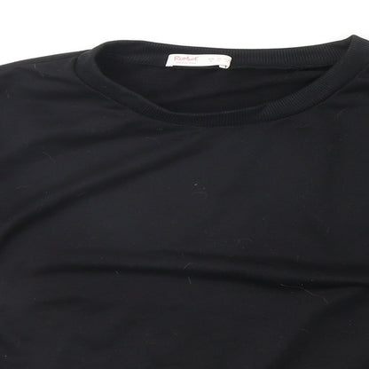 Close-up detail of rowme boys’ black jumper, size M